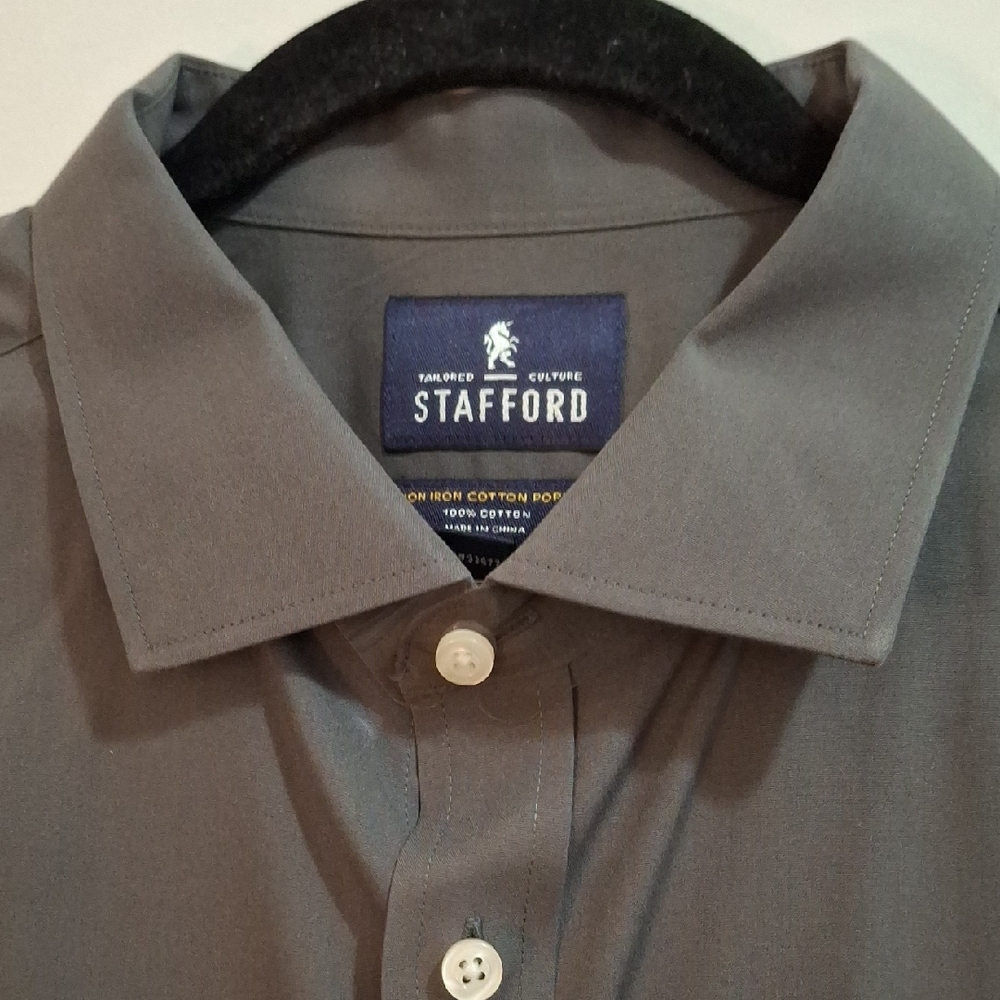 Mens Stafford Gray Dress Shirt Classic Style - Picture 2 of 3
